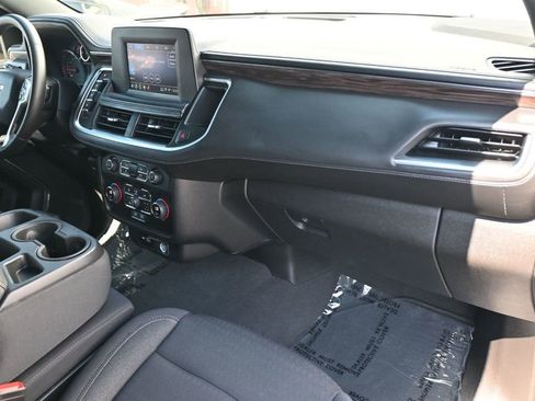 Used 2022 Chevrolet Tahoe LS image 9