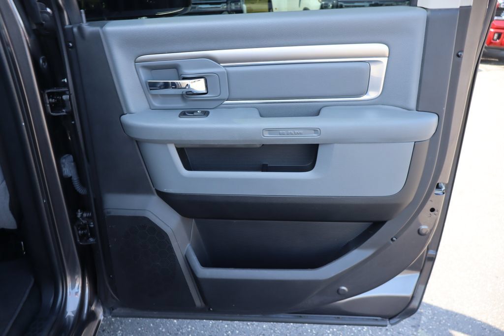 Used 2017 RAM 1500 Big Horn AWD/4WD image 30