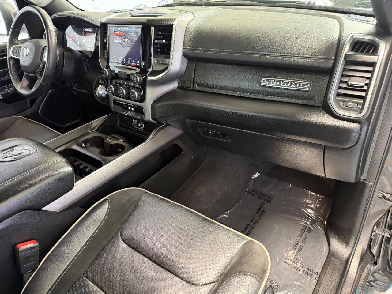 Used 2024 RAM 1500 Laramie AWD/4WD image 27