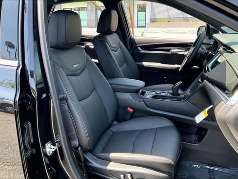 New 2026 Cadillac XT5 Premium Luxury w/ LPO, ONYX Package AWD/4WD image 33