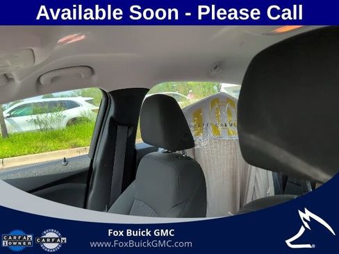 Used 2017 Chevrolet Cruze LT w/ Convenience Package FWD image 8