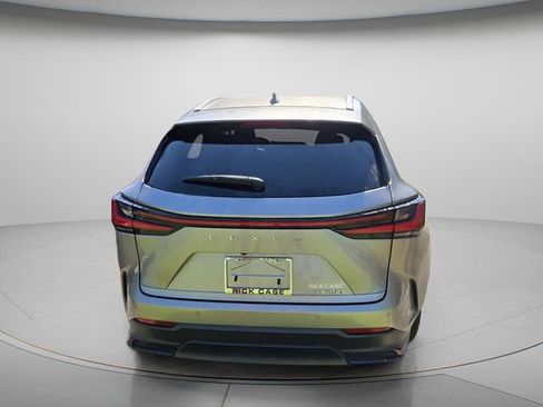 Used 2024 Lexus NX 250 FWD image 5