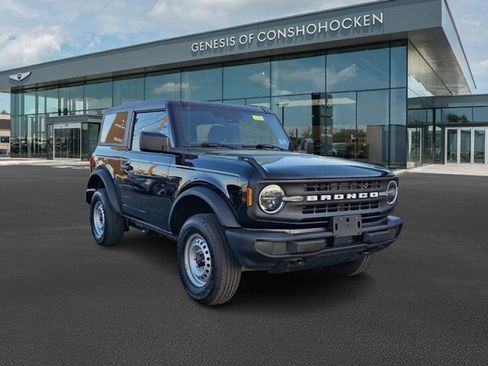 Used 2025 Ford Bronco 2-Door AWD/4WD image 2