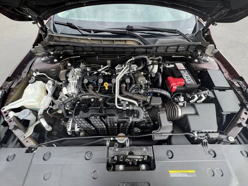 Used 2024 Nissan Altima 2.5 SV FWD image 35