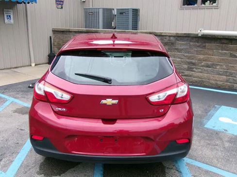 Used 2019 Chevrolet Cruze LT FWD image 5
