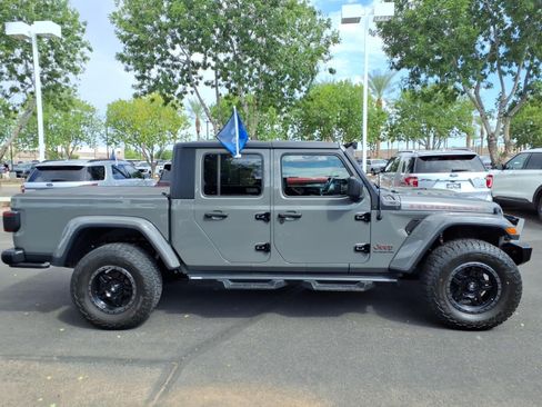 Used 2020 Jeep Gladiator Rubicon AWD/4WD image 3