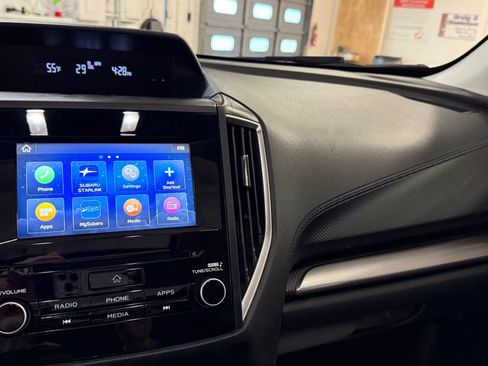 Used 2022 Subaru Forester Premium image 36