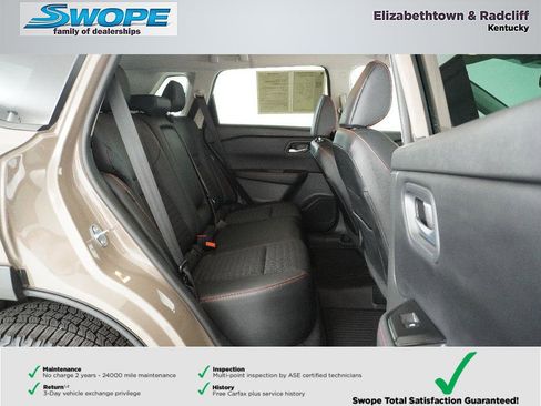 Used 2025 Nissan Rogue SV AWD/4WD image 10