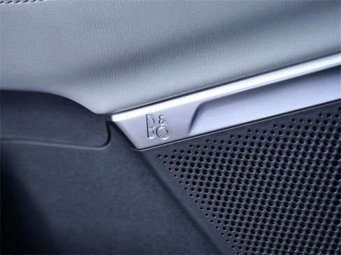 Certified 2025 Ford Expedition Platinum w/ Driver's Package image 27