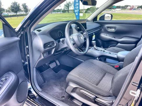 Used 2026 Honda HR-V LX image 3