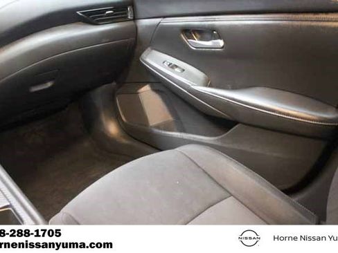 Certified 2023 Nissan Sentra SV image 9