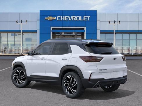 New 2026 Chevrolet TrailBlazer RS w/ Convenience Package AWD/4WD image 3