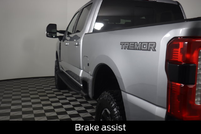 Used 2024 Ford F350 Lariat w/ Tremor Off-Road Package AWD/4WD image 31