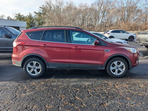 Used 2014 Ford Escape SE w/ Equipment Group 201A image 6