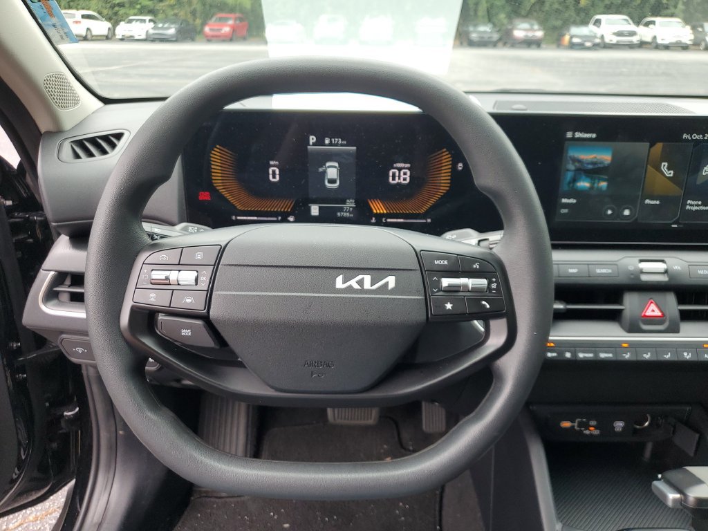 Used 2025 Kia K4 FWD image 27