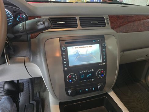 Used 2012 GMC Yukon XL SLT image 25