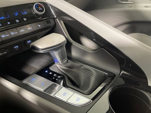 Used 2023 Hyundai Elantra SEL w/ Convenience Package image 24