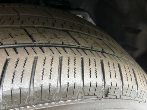 Used 2024 Ford Expedition Limited AWD/4WD image 26