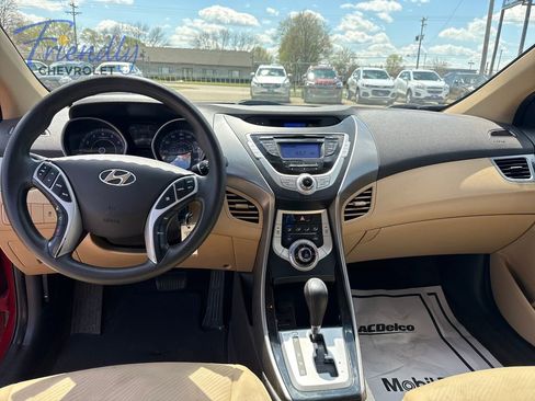 Used 2012 Hyundai Elantra GLS w/ Preferred Pkg 3 FWD image 16