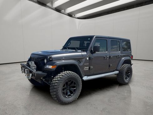 Used 2020 Jeep Wrangler Unlimited Sahara AWD/4WD image 1