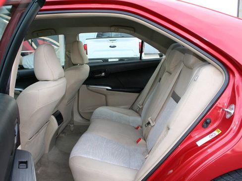 Used 2012 Toyota Camry LE w/ Preferred Accessory Pkg image 17