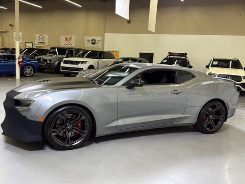 Used 2023 Chevrolet Camaro SS RWD image 7