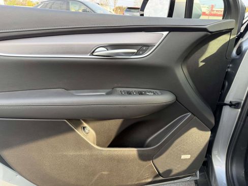 Certified 2026 Cadillac XT5 Luxury AWD/4WD image 16