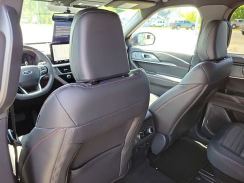 Certified 2025 Ford Explorer ST-Line AWD/4WD image 23