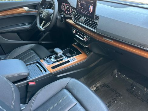Used 2021 Audi Q5 2.0T Premium Plus w/ Premium Plus Package AWD/4WD image 16