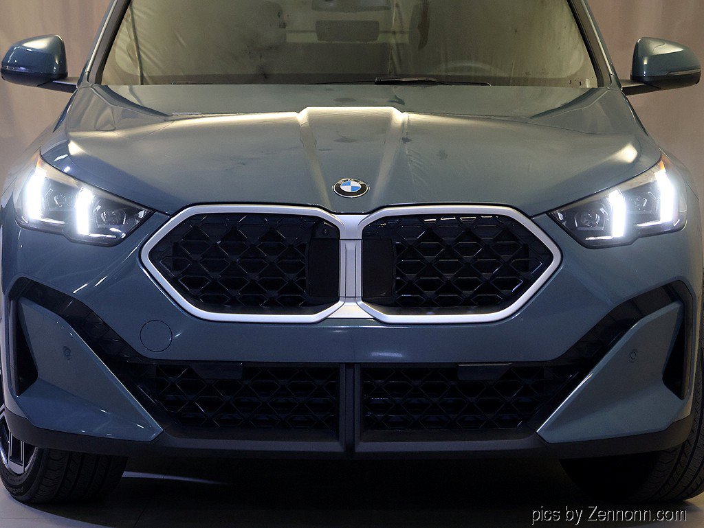 Certified 2025 BMW X2 xDrive28i AWD/4WD image 6