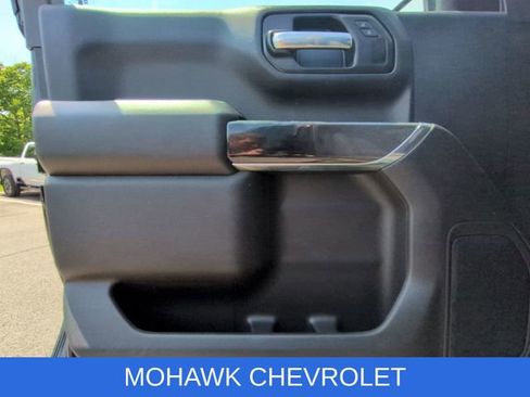 Used 2022 Chevrolet Silverado 1500 Custom Trail Boss w/ Midnight Edition AWD/4WD image 23