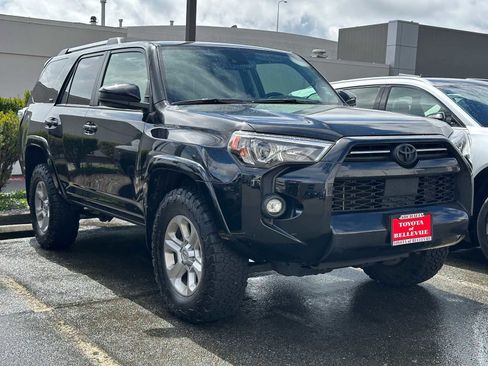 Used 2022 Toyota 4Runner SR5 image 4