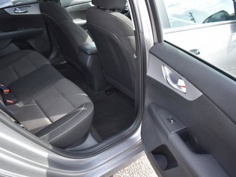 Used 2024 Kia Forte LXS image 15