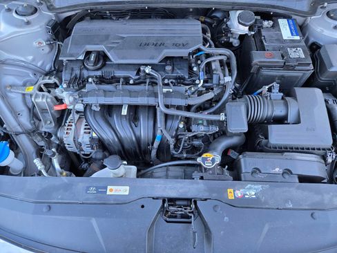 Certified 2022 Hyundai Elantra SEL w/ Convenience Package FWD image 27
