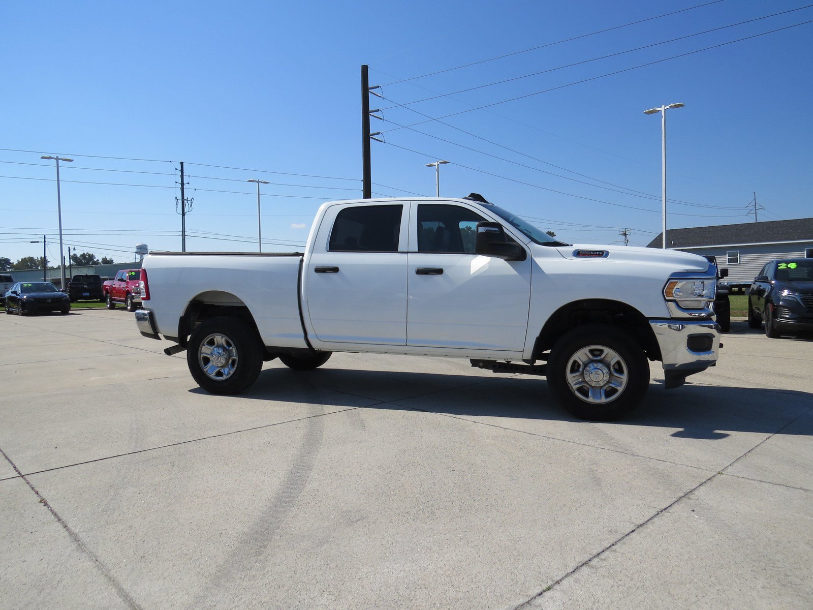 Used 2024 RAM 2500 Tradesman w/ Chrome Appearance Group AWD/4WD image 2