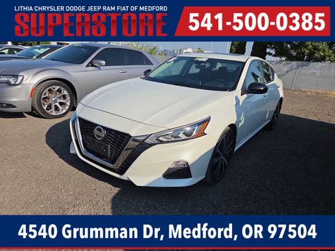 Used 2022 Nissan Altima 2.0 SR FWD image 1