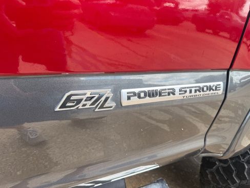 Used 2018 Ford F250 Lariat w/ Lariat Value Package AWD/4WD image 11