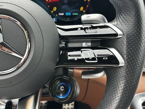 Used 2022 Mercedes-Benz AMG GT 43 image 29