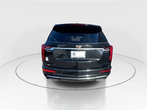 Used 2024 Cadillac XT6 Luxury AWD/4WD image 7