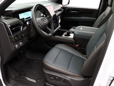 New 2026 GMC Yukon XL AT4 w/ AT4 Premium Plus Package image 9