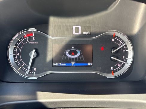 Used 2018 Honda Pilot Touring image 29