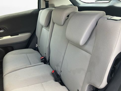 Used 2021 Honda HR-V LX image 14