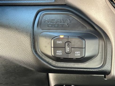 Certified 2026 RAM 2500 Big Horn AWD/4WD image 34