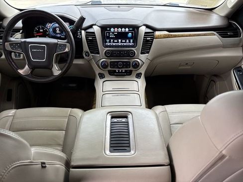 Used 2017 GMC Yukon Denali w/ Open Road Package image 11