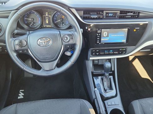 Used 2018 Toyota Corolla iM w/ Carpet Mat Package (TMS) FWD image 12