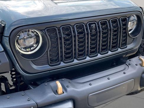 Used 2024 Jeep Wrangler Unlimited Rubicon 392 AWD/4WD image 29