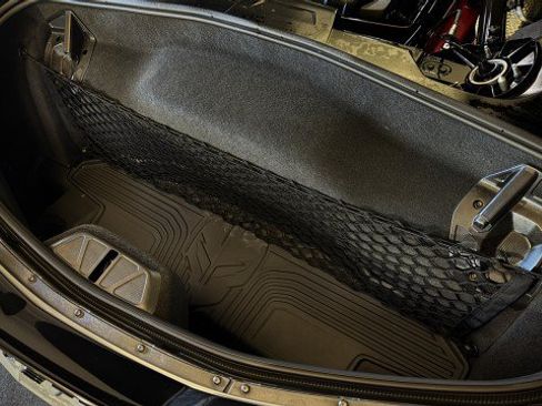 Used 2024 Chevrolet Corvette Stingray Premium Cpe w/ Z51 Performance Package RWD image 33