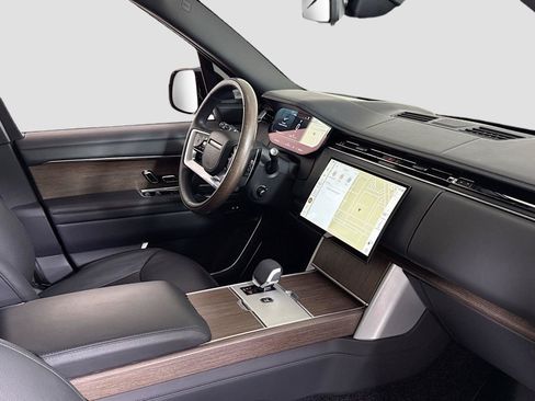 Used 2024 Land Rover Range Rover Autobiography AWD/4WD image 34
