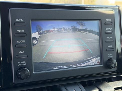 Used 2019 Toyota RAV4 XLE image 18