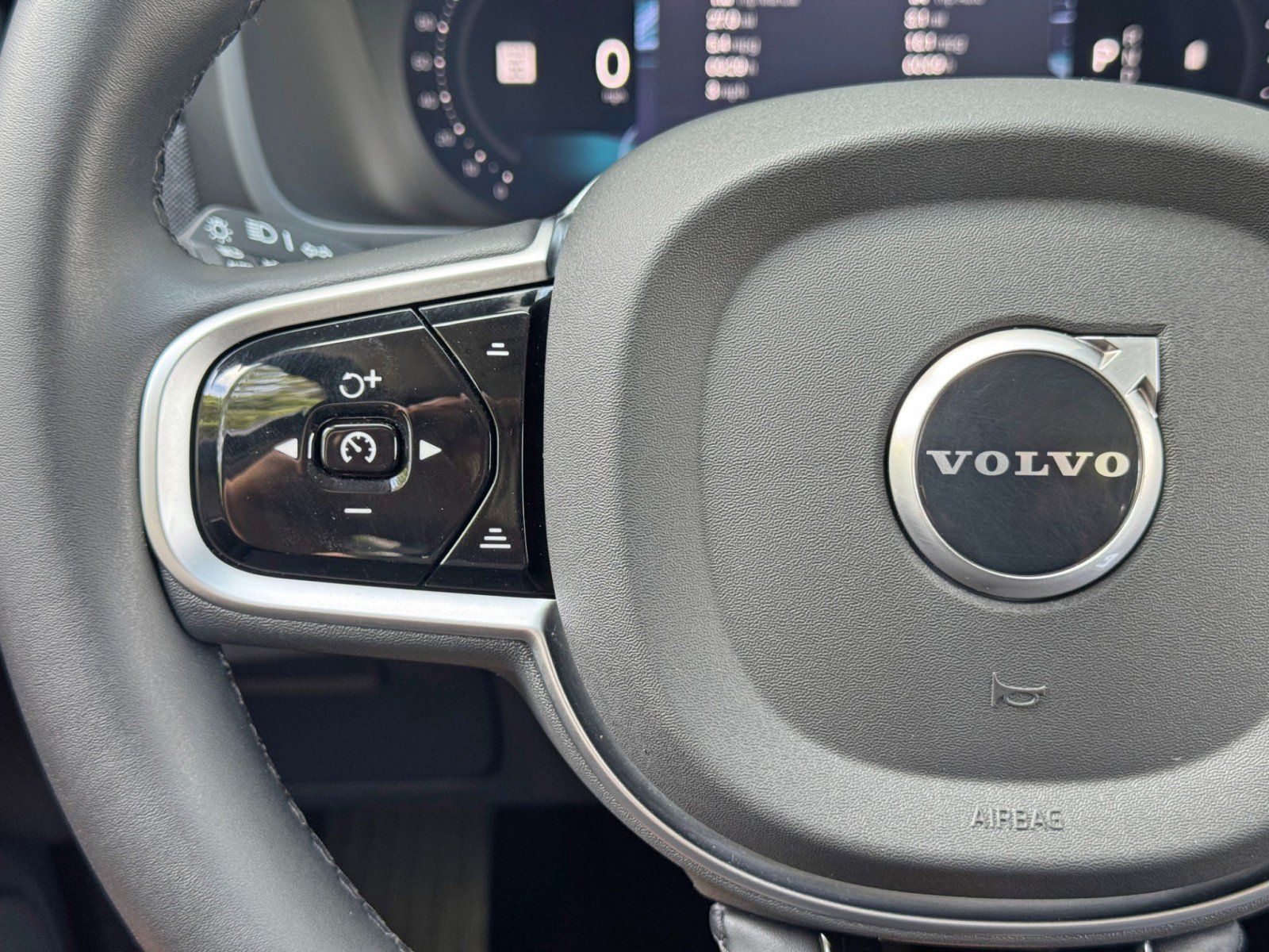 Used 2026 Volvo XC90 B6 Plus AWD/4WD image 22